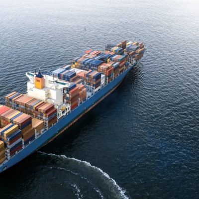 Cargo Container Schiff für GTR Gusstechnik Logistik weltweit und Zulieferer Schiffbau
